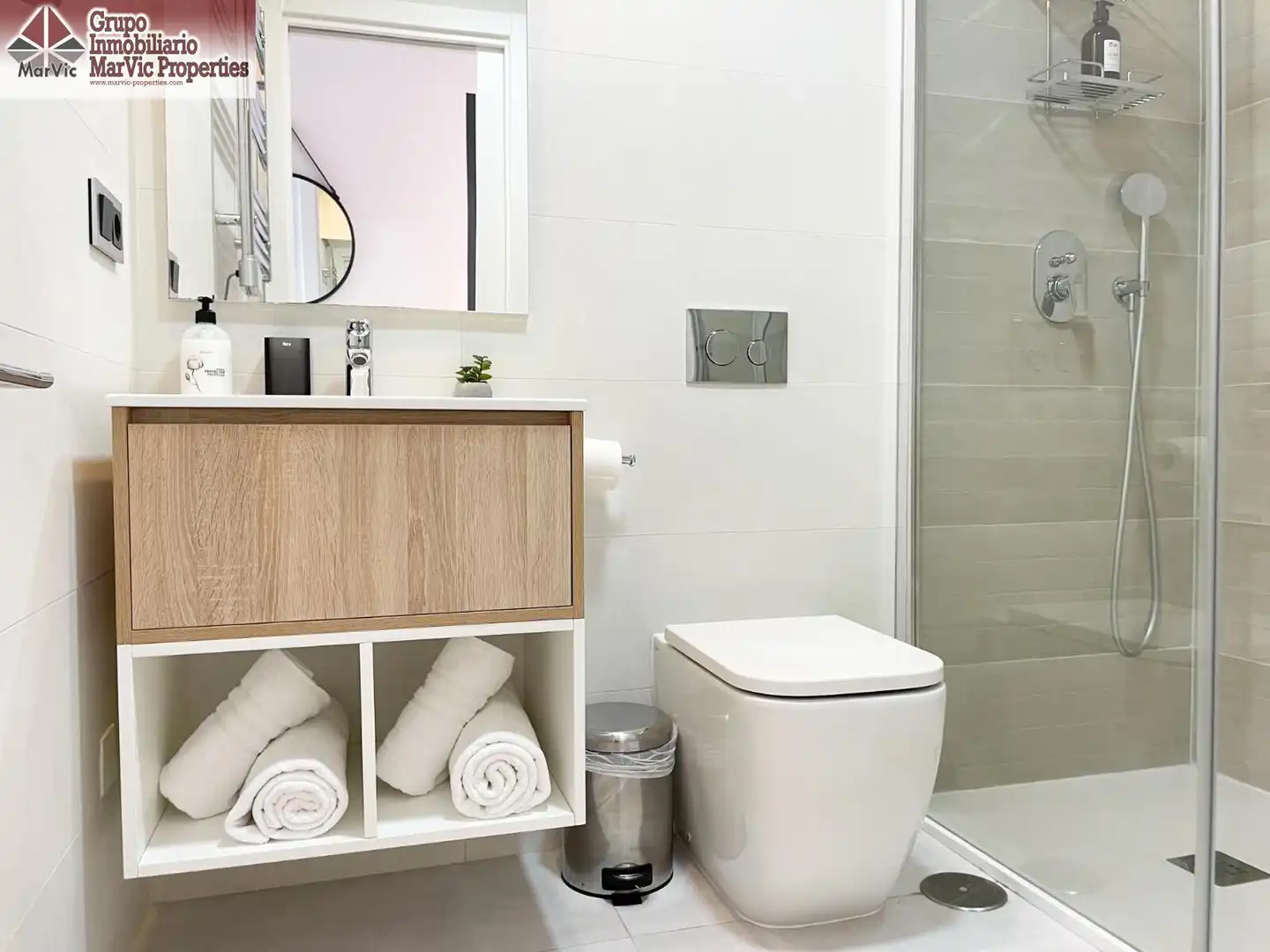 Badezimmer von Wohnung zum Verkauf in Benidorm mit Terrasse, Möbliert und Gemeinschaftspool