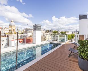 Piscina de Apartament en venda en  Madrid Capital amb Aire condicionat, Terrassa i Piscina