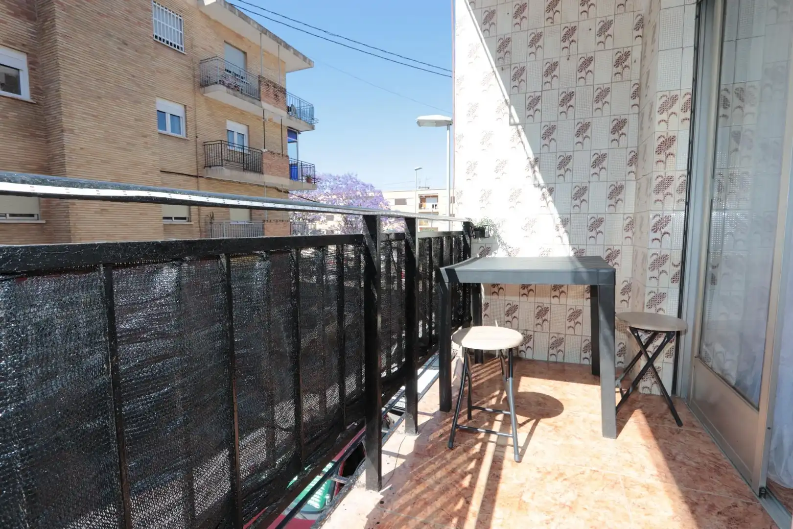 Terraza de Piso para compartir en Cartagena con Amueblado y Balcón