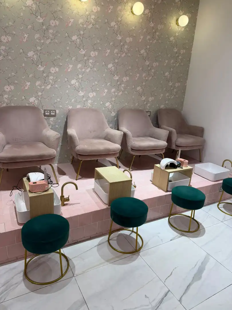 Business premises for transfer in Carrer de Lepant, imagen 3