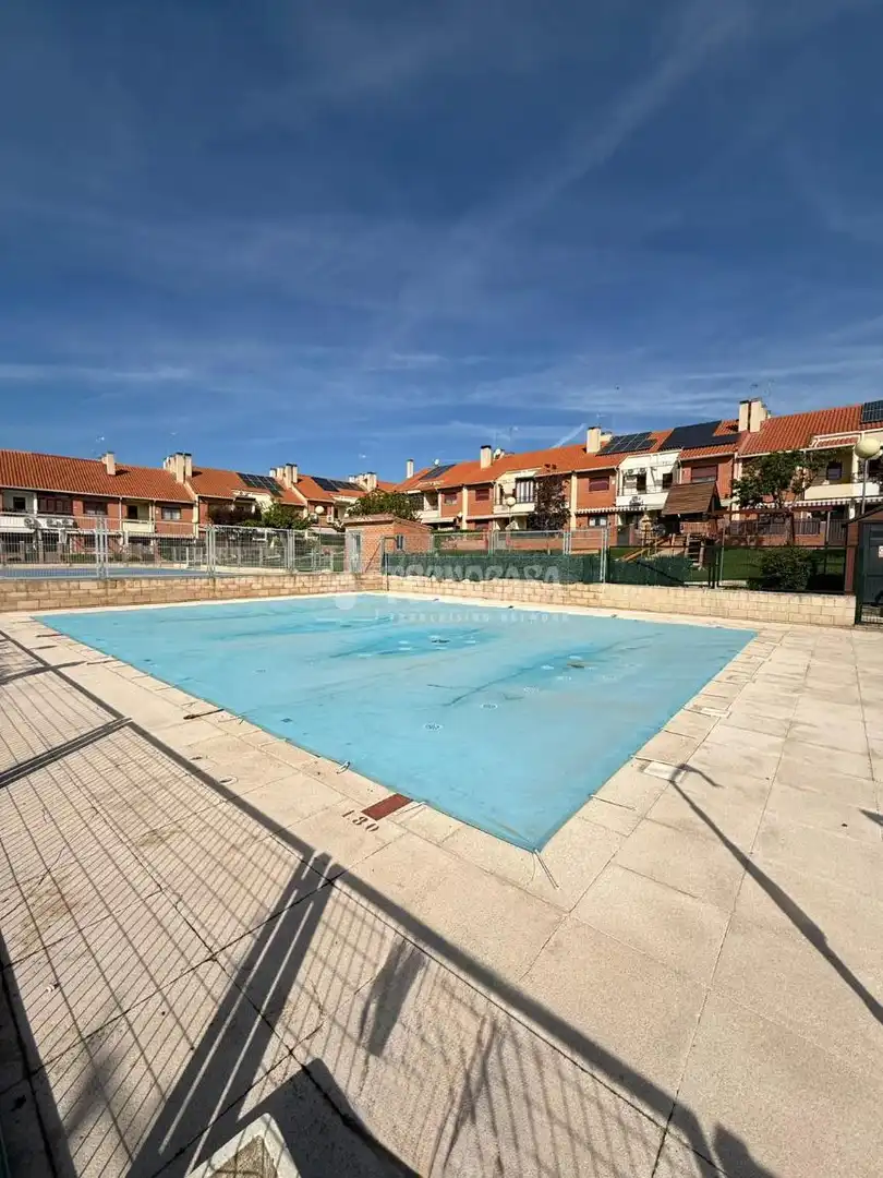 Piscina de Casa o xalet en venda en Valdemoro