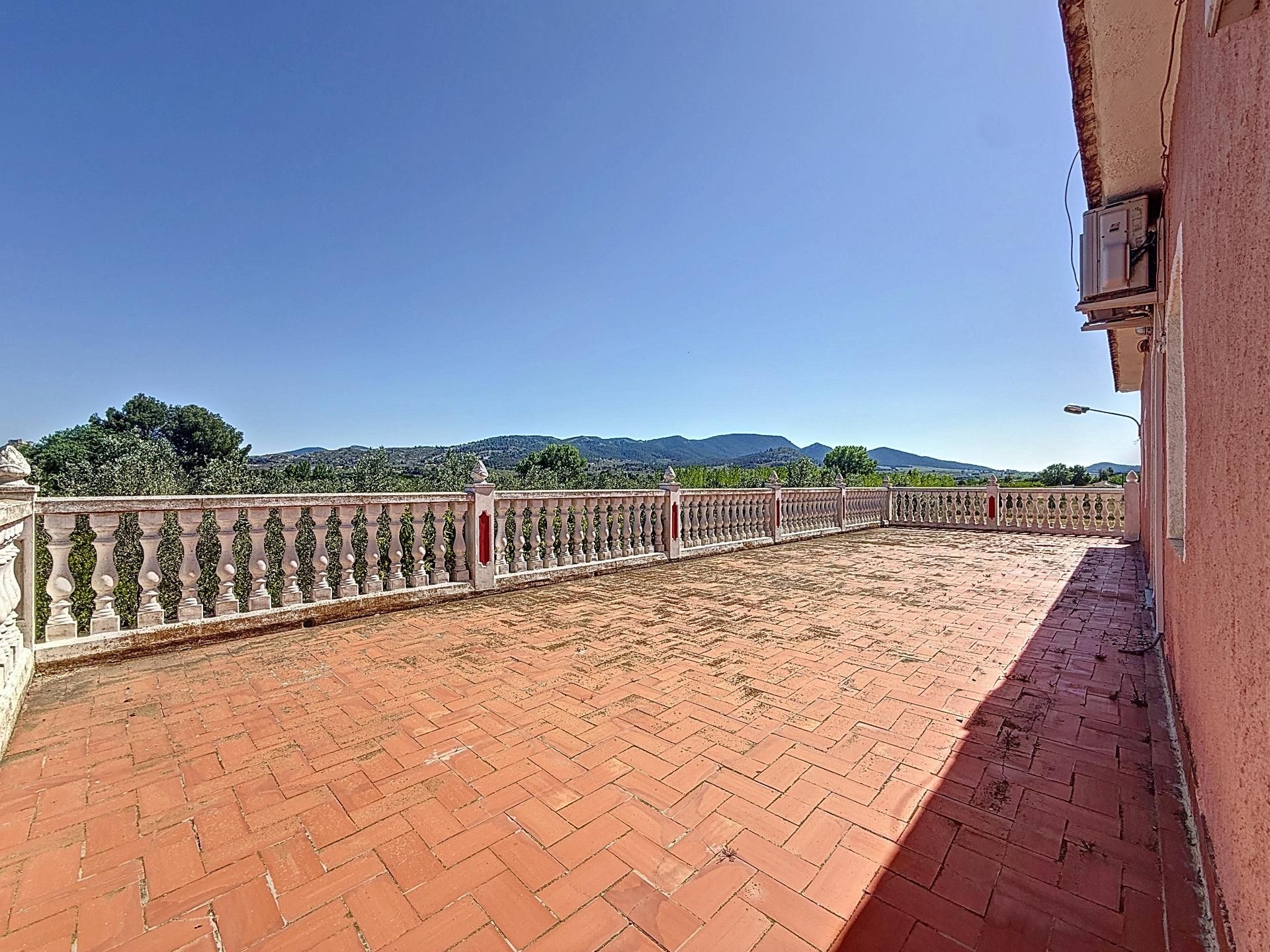 Terrace of House or chalet for sale in Onil  with Heating, Private garden and Storage room