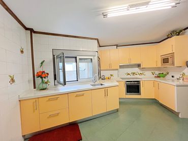 Flat with balcony for sale in Centro - Recinto Amurallado