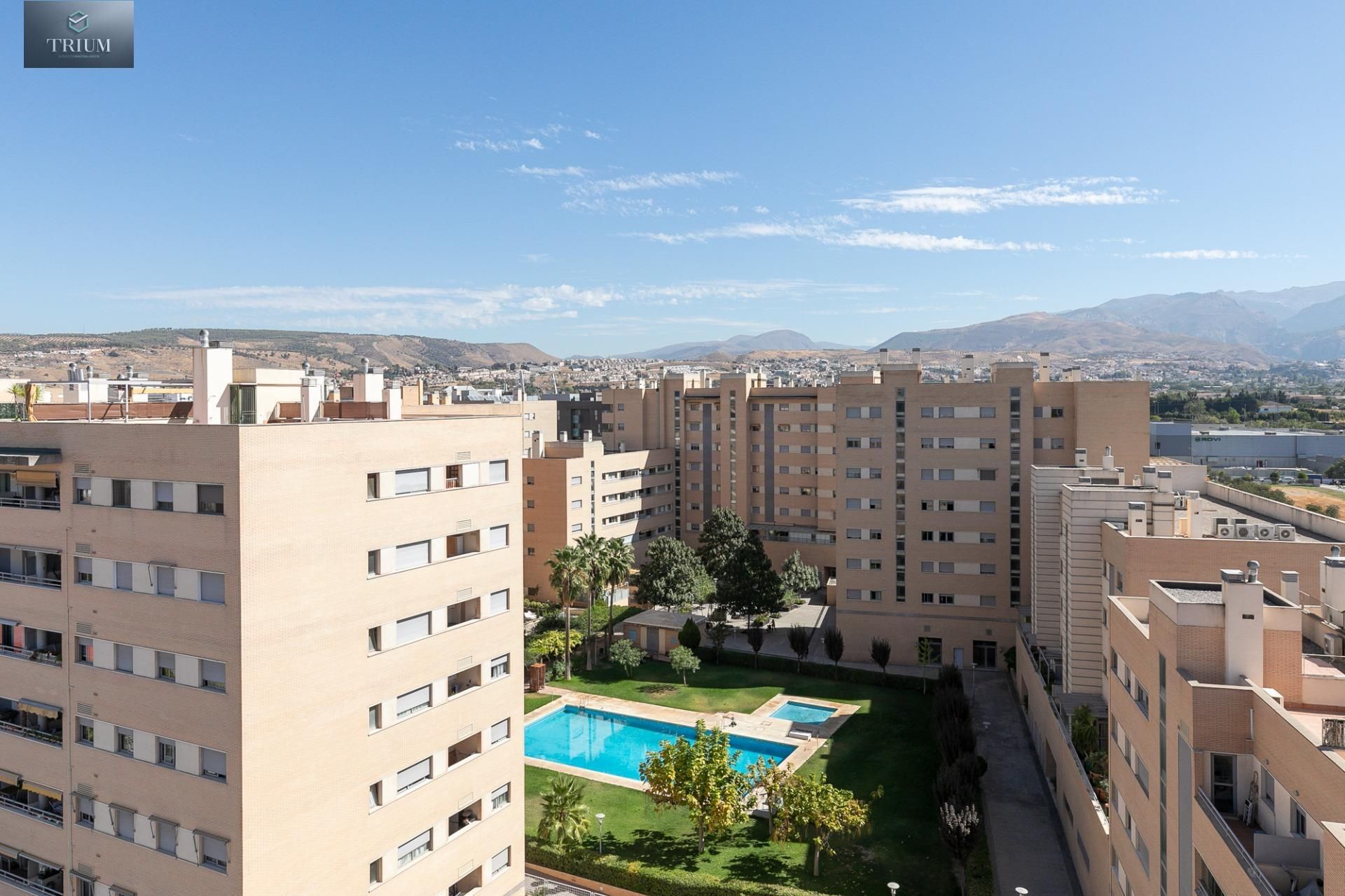 Exterior view of Attic for sale in  Granada Capital  with Air Conditioner, Heating and Parquet flooring