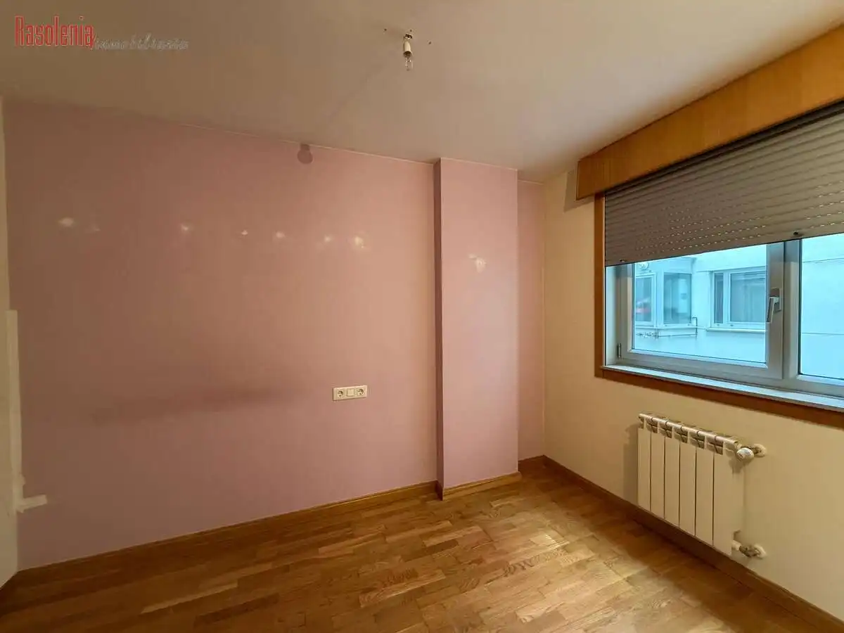 Habitación de Piso en venta en Narón con Calefacción y Trastero