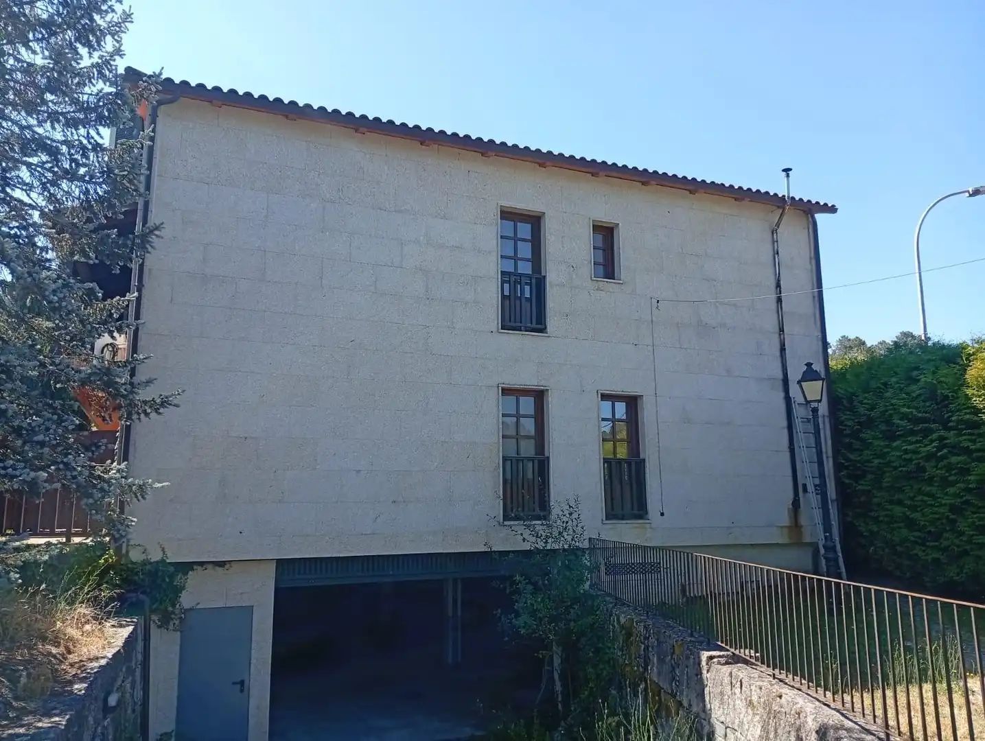 Vista exterior de Casa o xalet en venda en Lobios