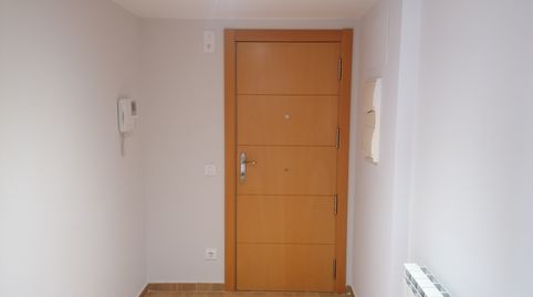 Photo 2 of Flat for rent in Calle del Ibón de Astún, Miralbueno, Zaragoza Capital