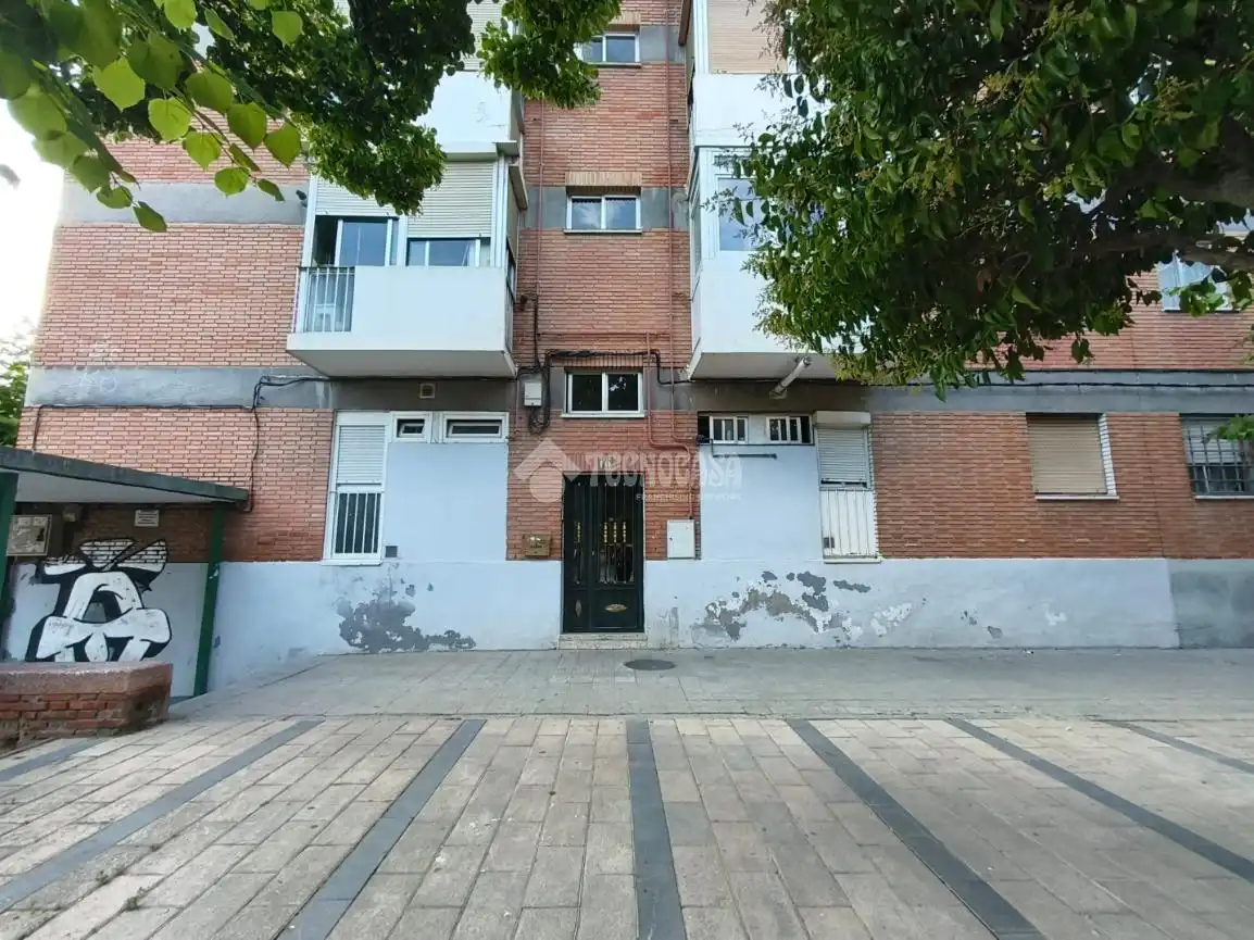 Vista exterior de Piso en venta en Palencia con Trastero y Balcón
