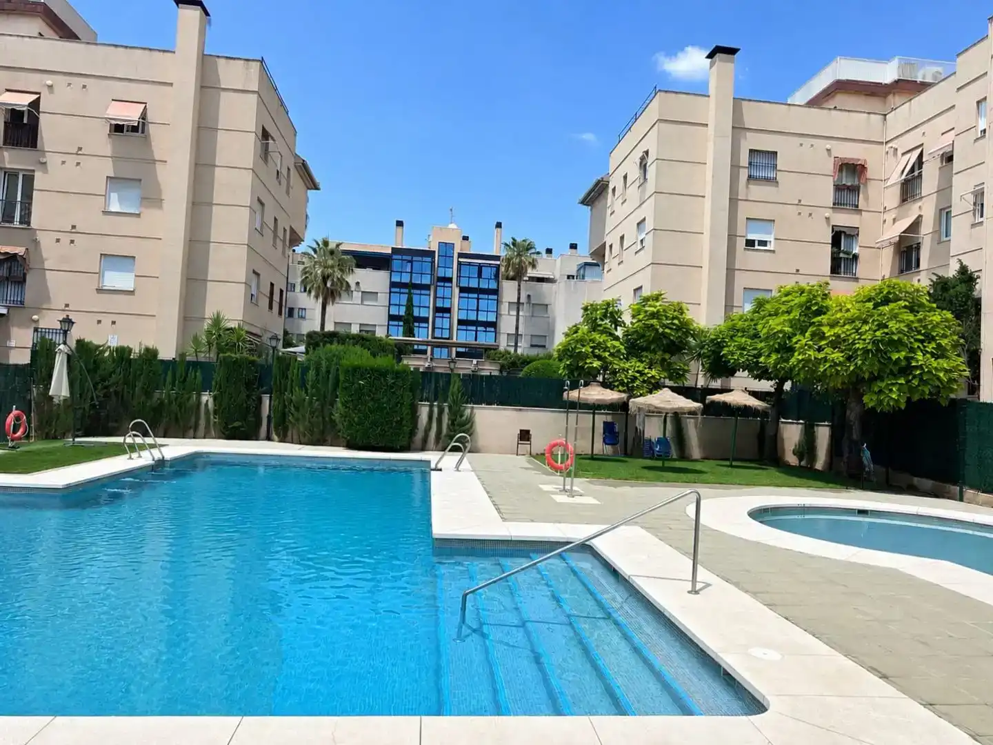 Vista exterior de Dúplex de lloguer en Córdoba amb Aire condicionat, Jardí privat i Parquet