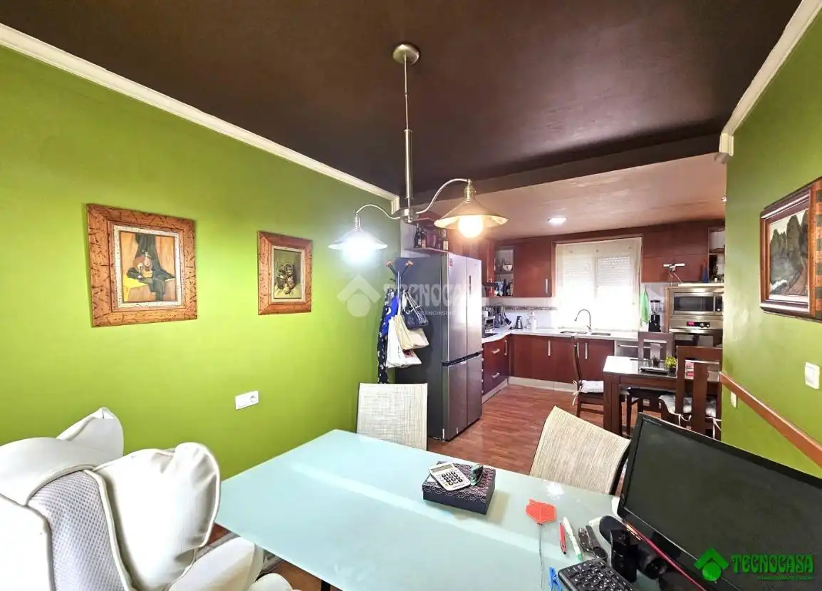 Casa adosada en venta en Pedanías - Extrarradio