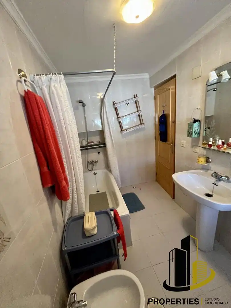 Bathroom of Houses for sale in La Tala