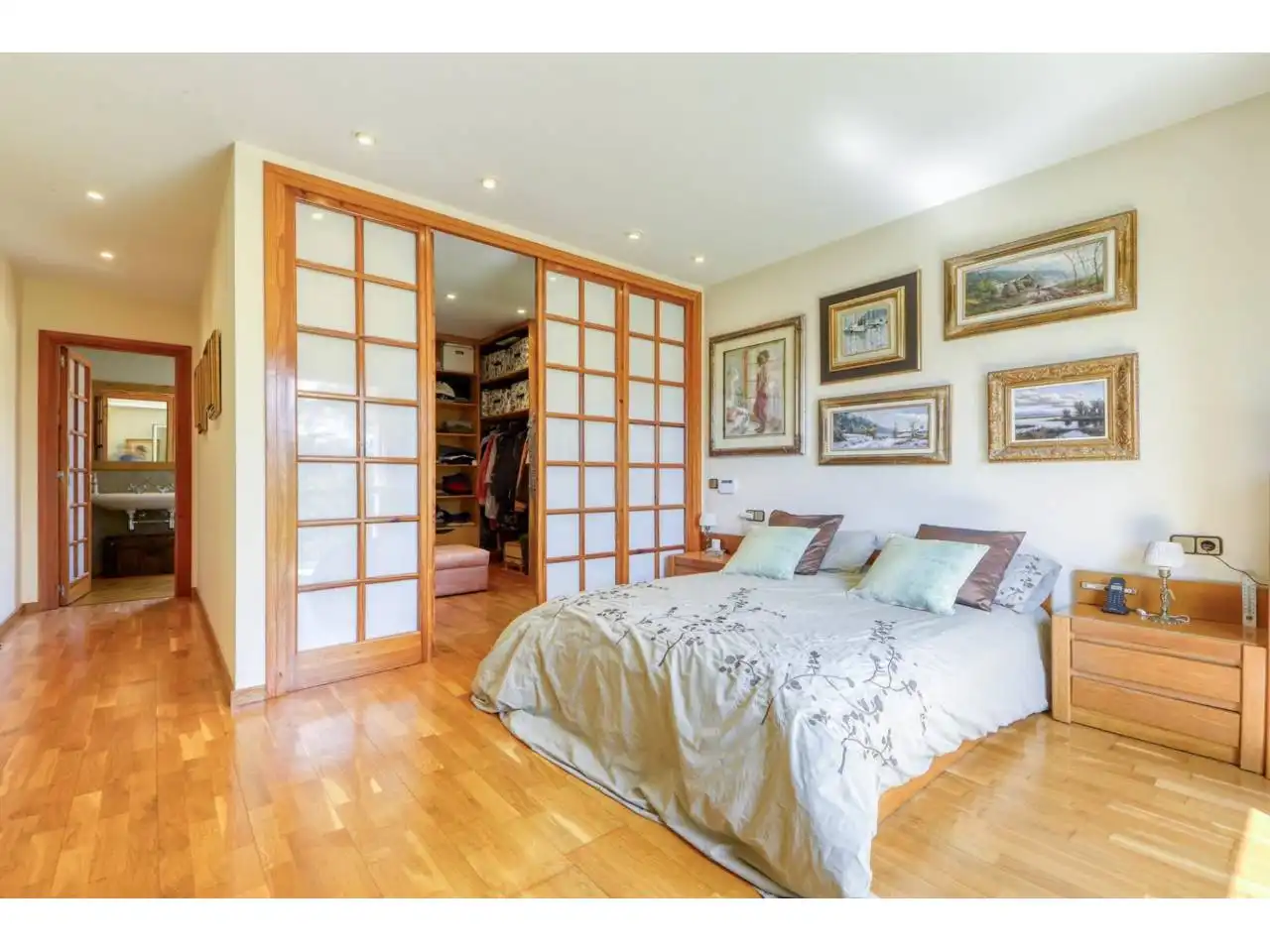 Habitación de Casa o chalet en venta en La Vall d'en Bas con Calefacción, Jardín privado y Parquet