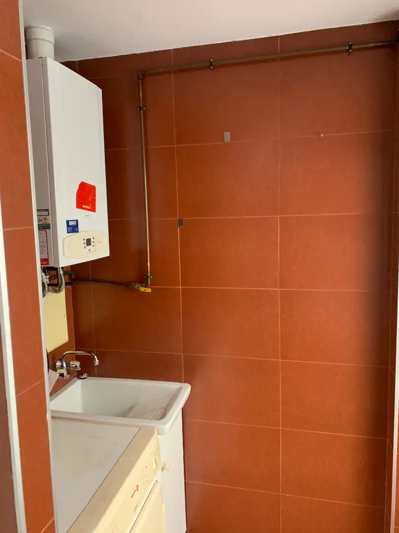 Badezimmer von Wohnungen zum Verkauf in Maracena mit Heizung, Parkett und Terrasse