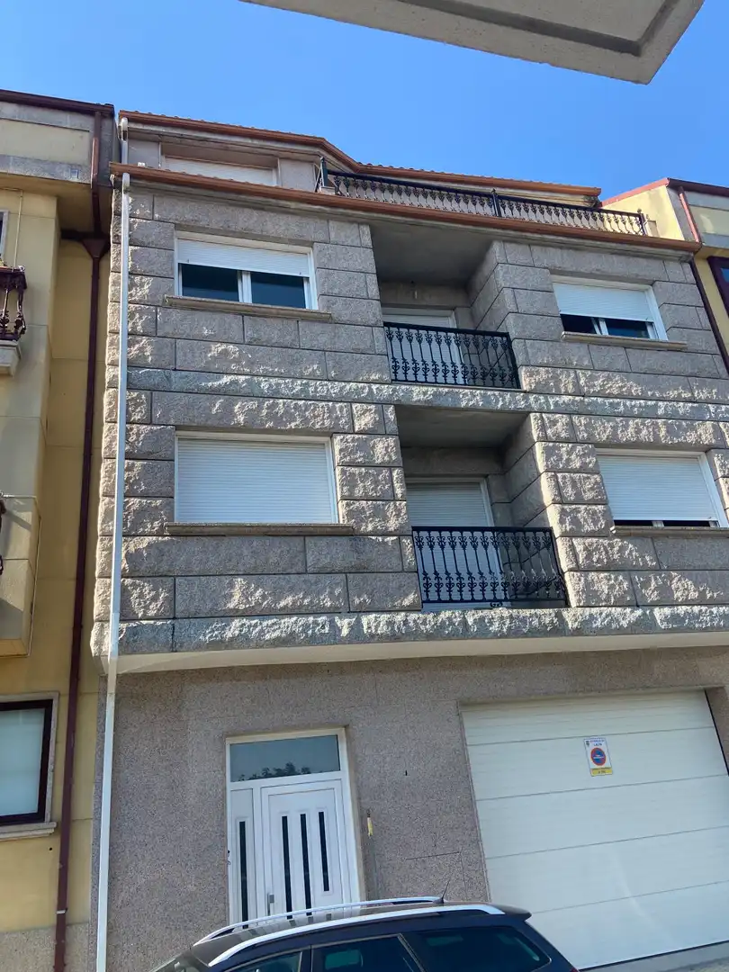 Mixed residential for sale in Lalín, imagen 8