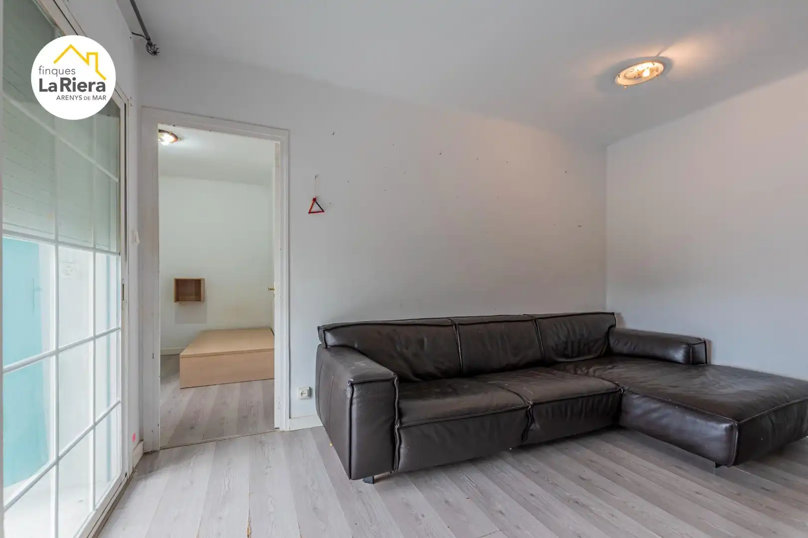 Sala d'estar de Pis en venda en Arenys de Mar amb Parquet i Balcó