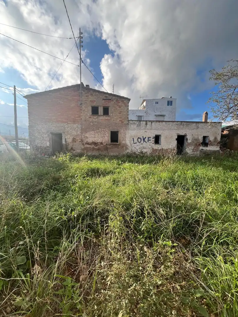 Terreny residencial en venda a Oeste