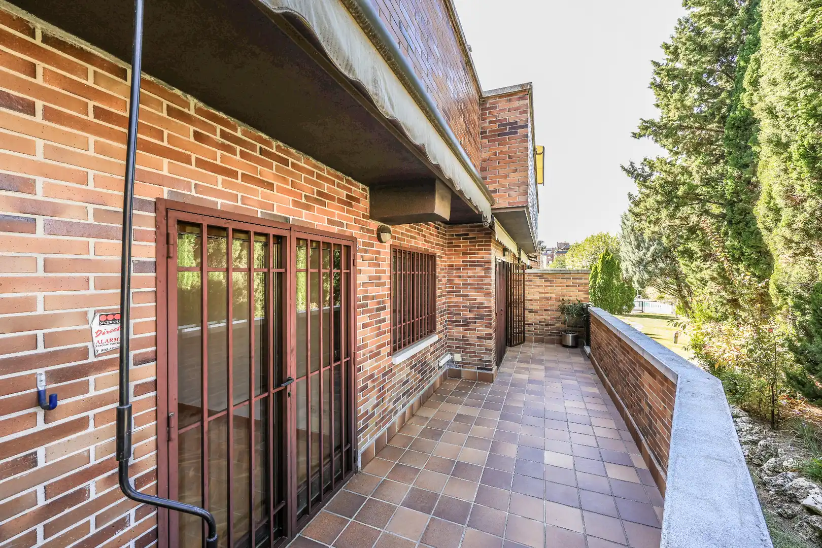 Außenansicht von Wohnung zur Miete in Madrid mit Heizung, Parkett und Terrasse