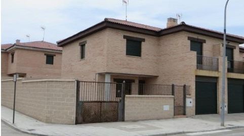 VENTA CASA MORA