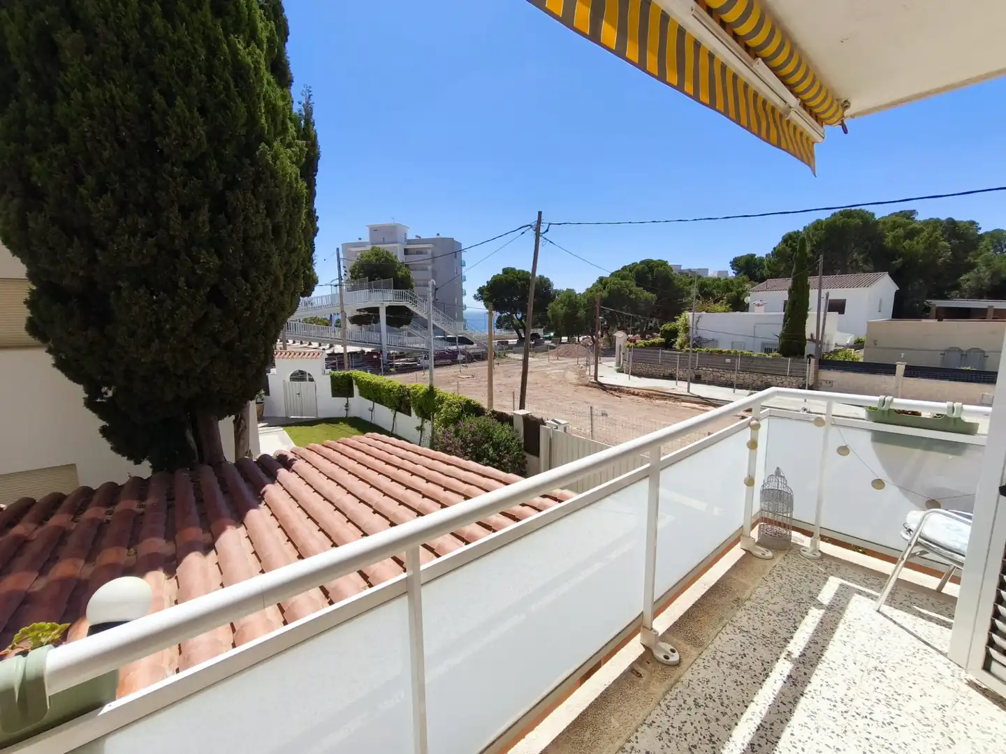 Vista exterior de Apartament en venda en Mont-roig del Camp amb Terrassa, Traster i Forn