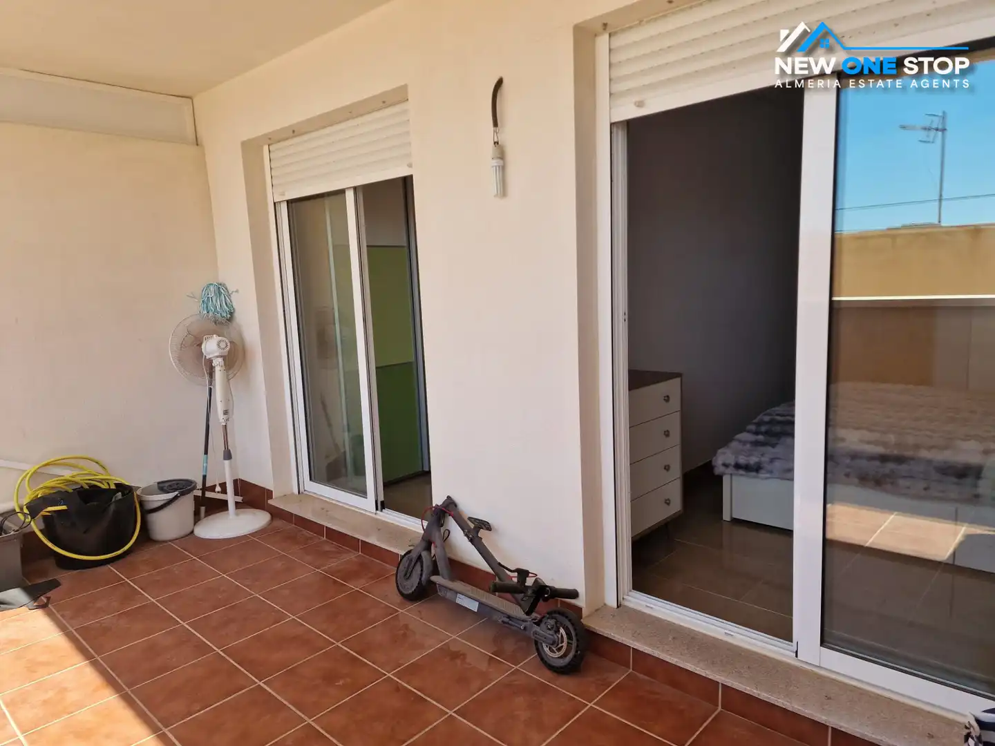 Terraza de Dúplex en venta en Carboneras con Terraza, Horno y Lavadora