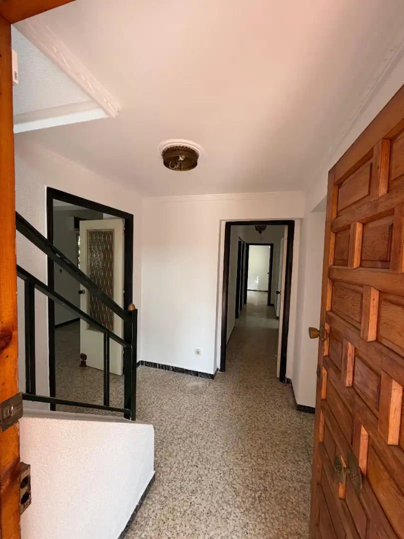 Casa o xalet en venda en Dos Hermanas amb Jardí privat i Alarma