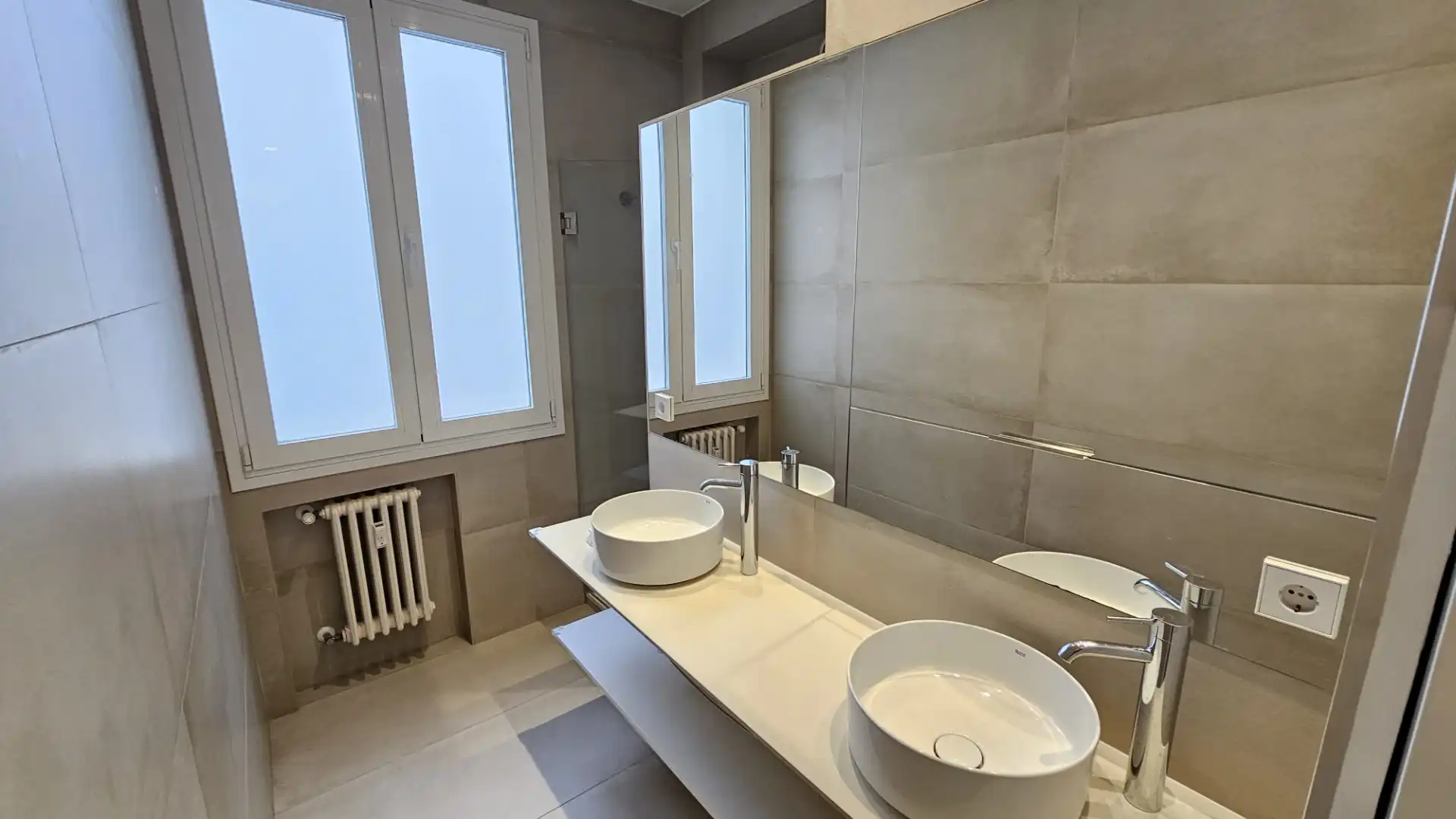 Baño de Piso en venta en Madrid con Aire acondicionado, Calefacción y Terraza