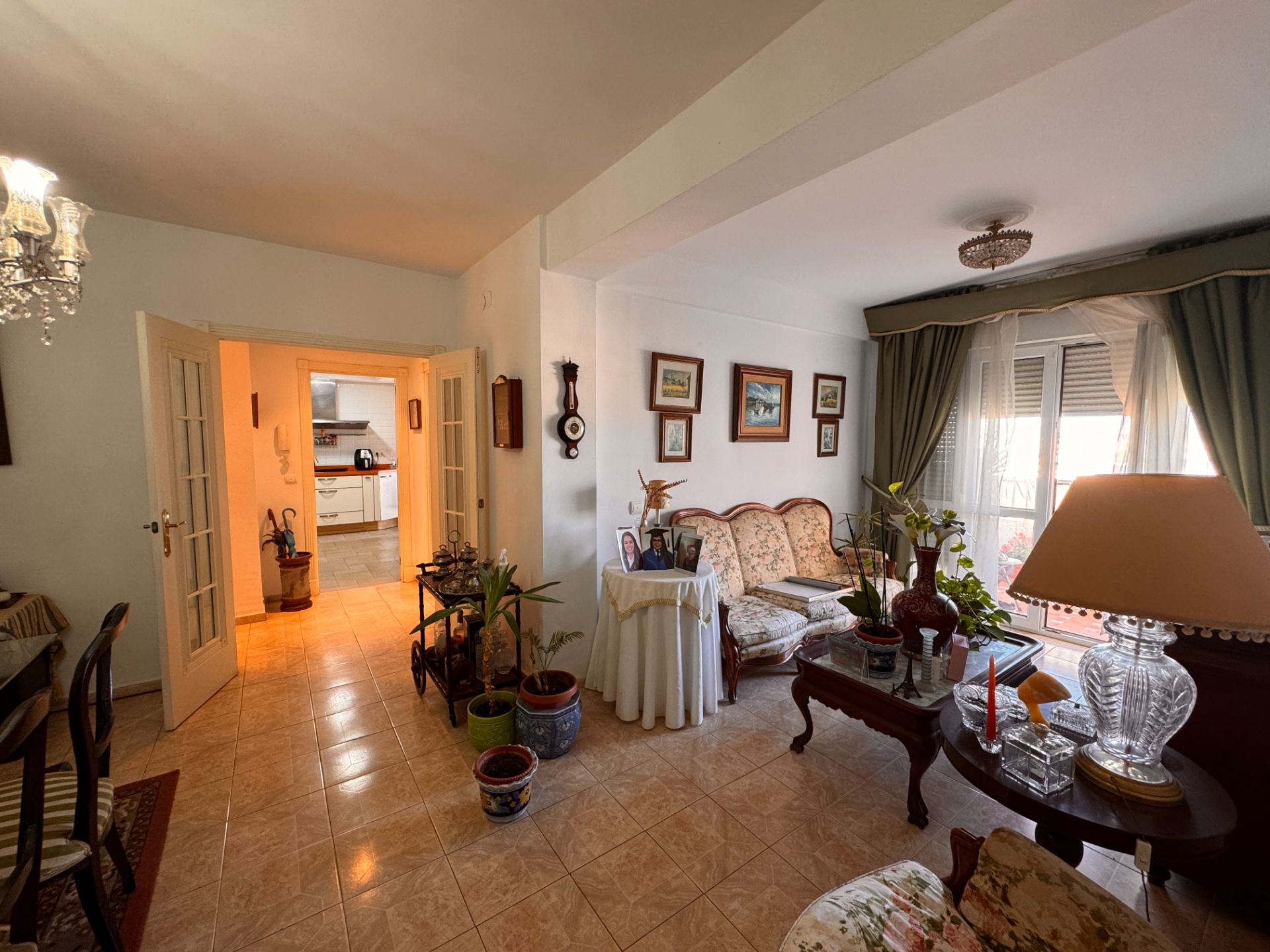 Sala d'estar de Pis en venda en  Cádiz Capital amb Terrassa i Moblat