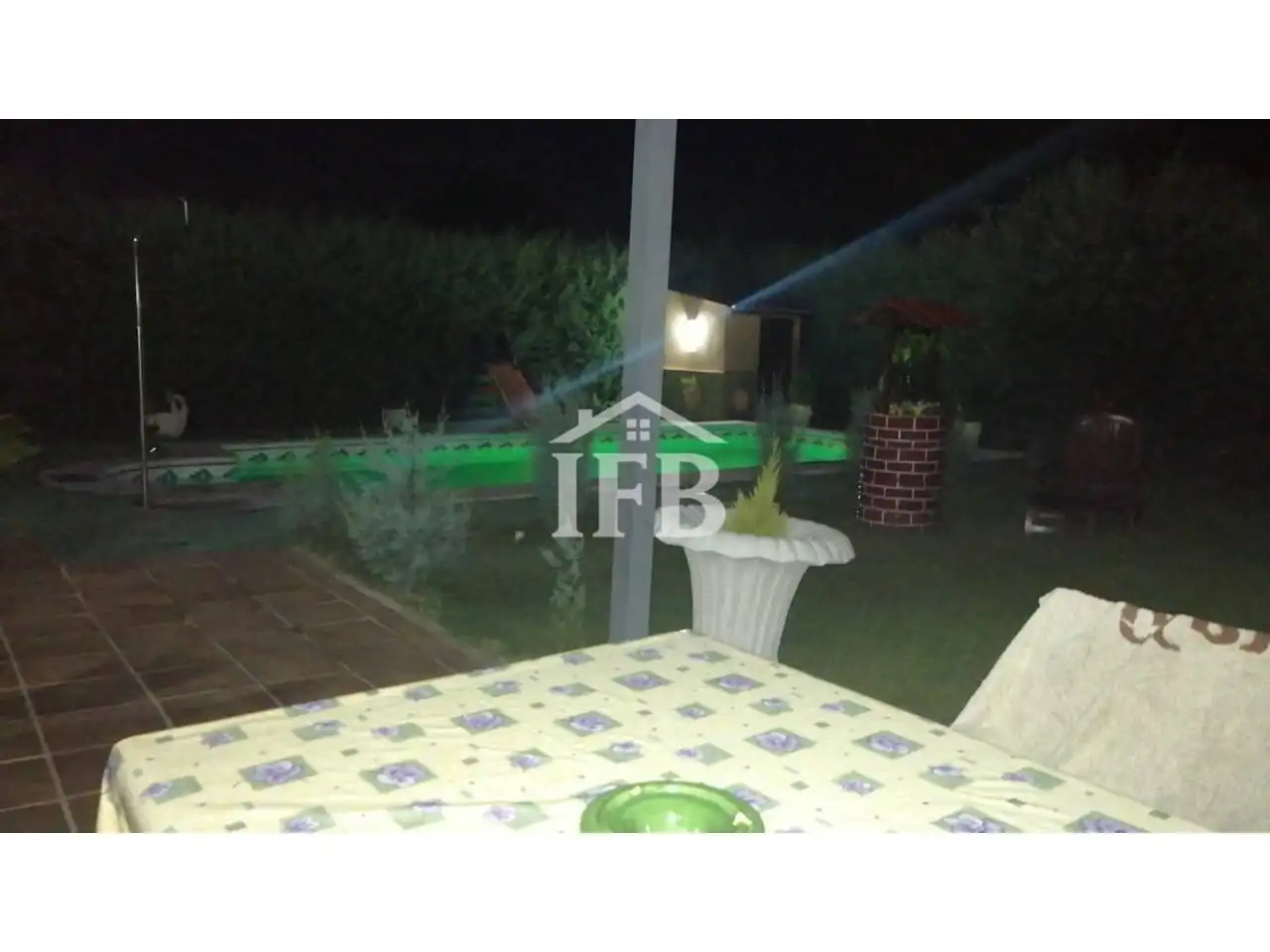 Garden of Country homes for sale in Valverde de Leganés  with Air Conditioner, Heating and Private garden