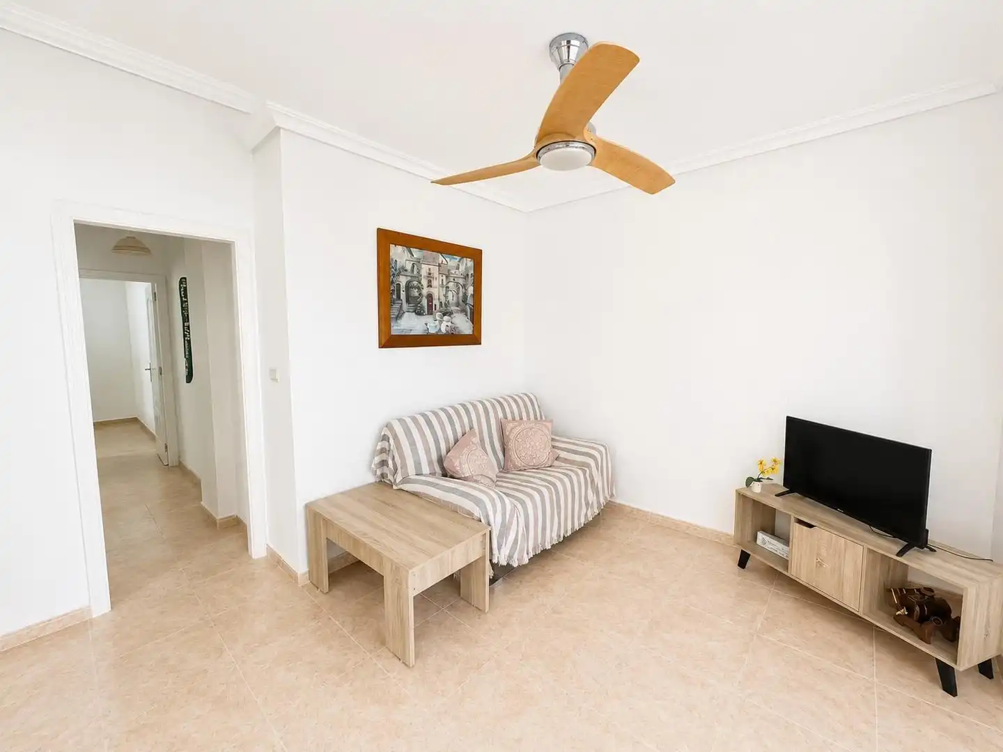 Sala de estar de Planta baja en venta en Torrevieja con Amueblado, Lavadora y Microondas
