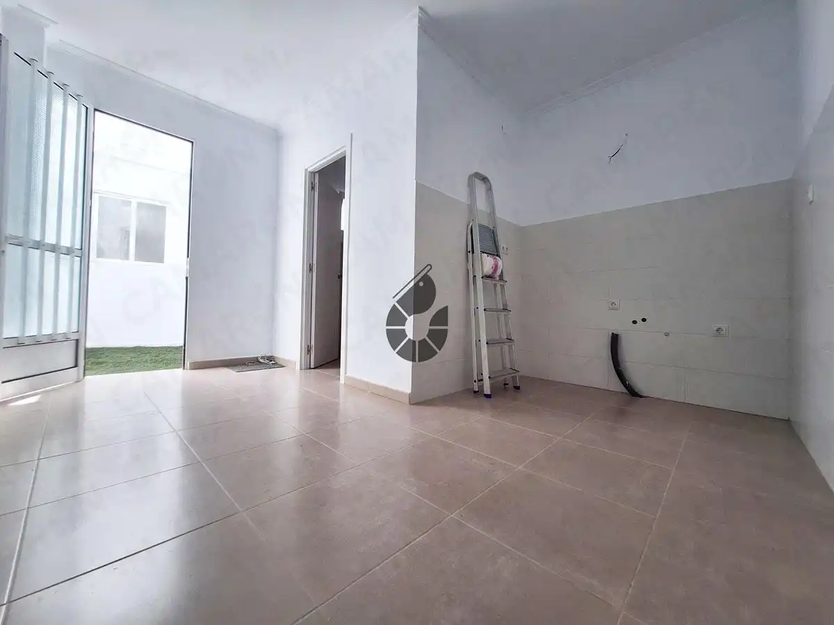 Planta baja en venta en Coria del Río