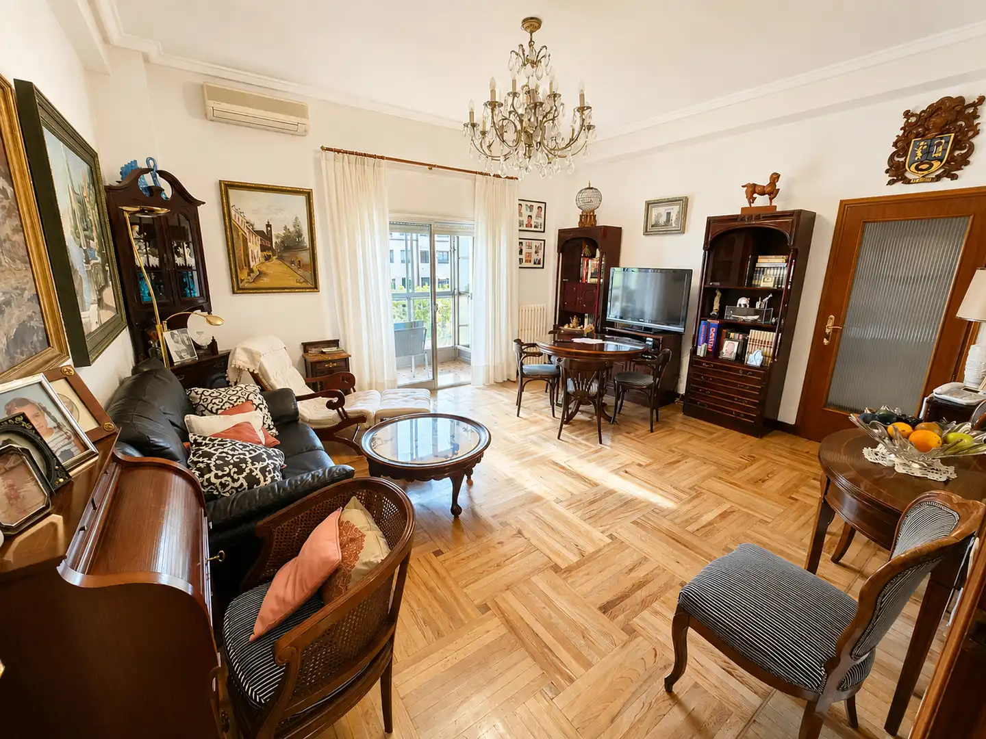 Living room of Flat for sale in Madrid  with Air Conditioner, Heating and Terrace