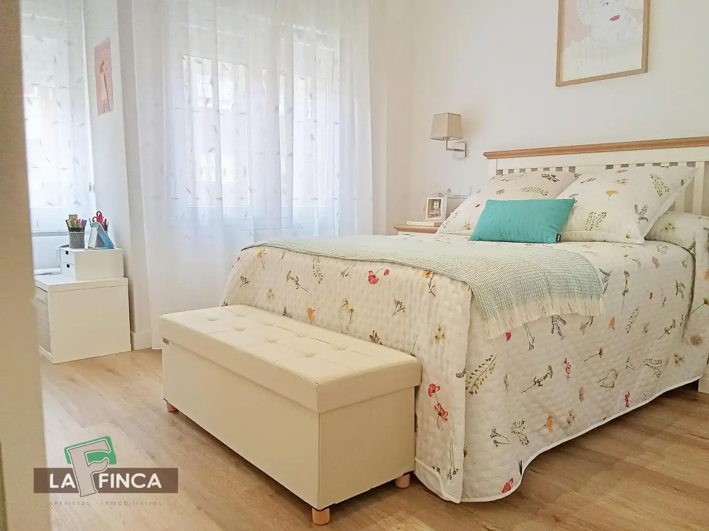 Habitación de Piso en venta en Oviedo  con Calefacción y Terraza