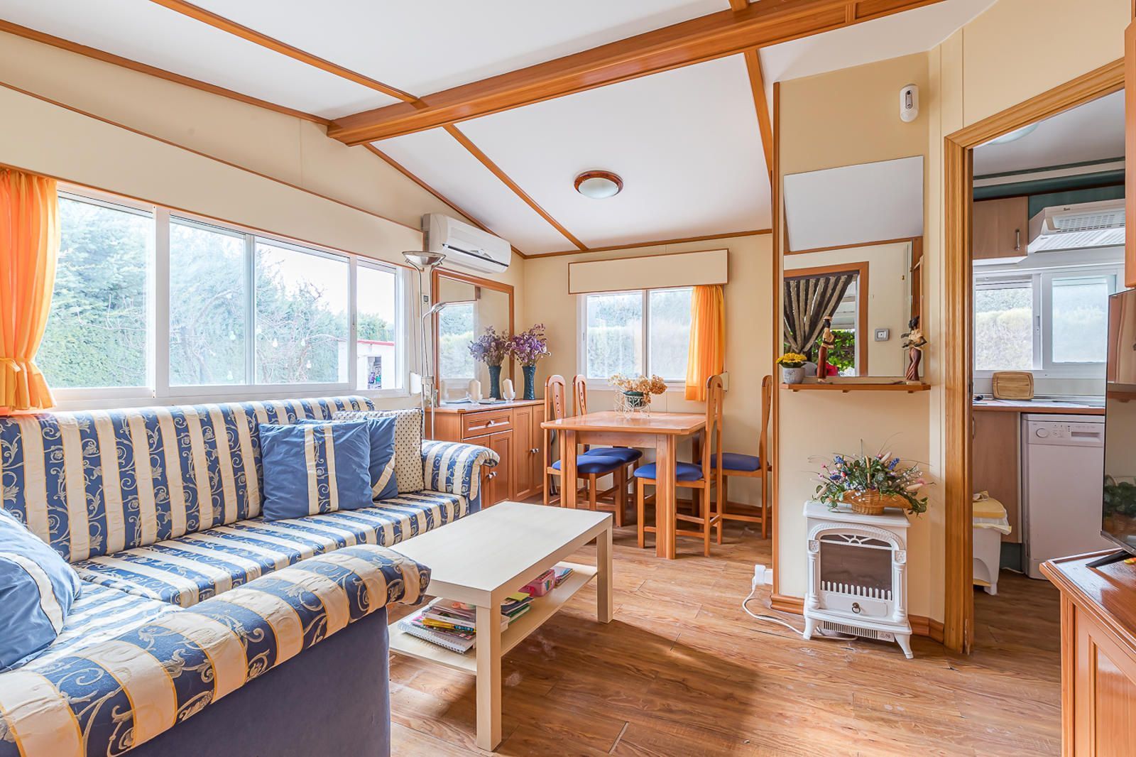 Dormitori de Casa o xalet en venda en Hita amb Aire condicionat, Terrassa i Piscina