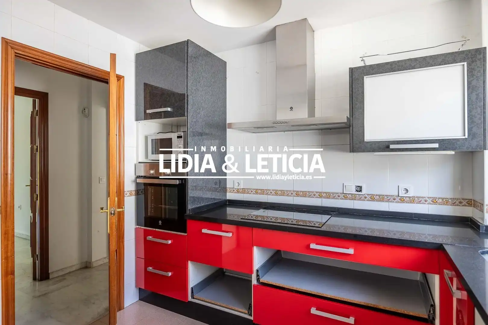 Cocina de Piso en venta en Alcalá de Guadaira con Aire acondicionado