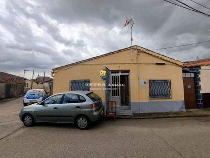 Vista exterior de Casa o xalet en venda en Cabrillas amb Moblat
