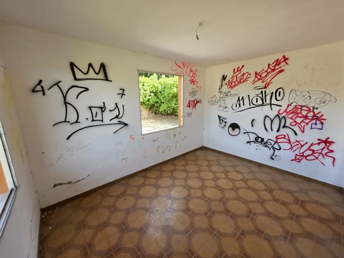 Sala d'estar de Casa o xalet en venda en Ponteceso amb Terrassa
