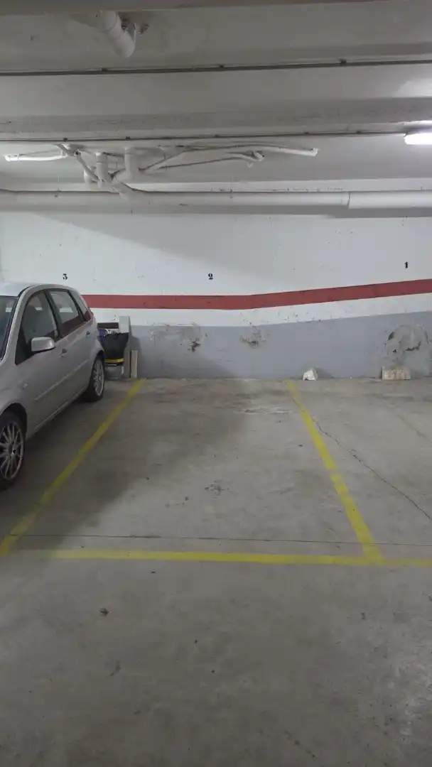 Parkplatz von Garage zur Miete in Núcleo urbano