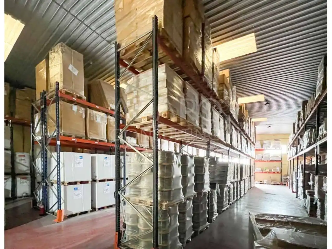 Nave industrial en venta en Serranillos del Valle con Alarma