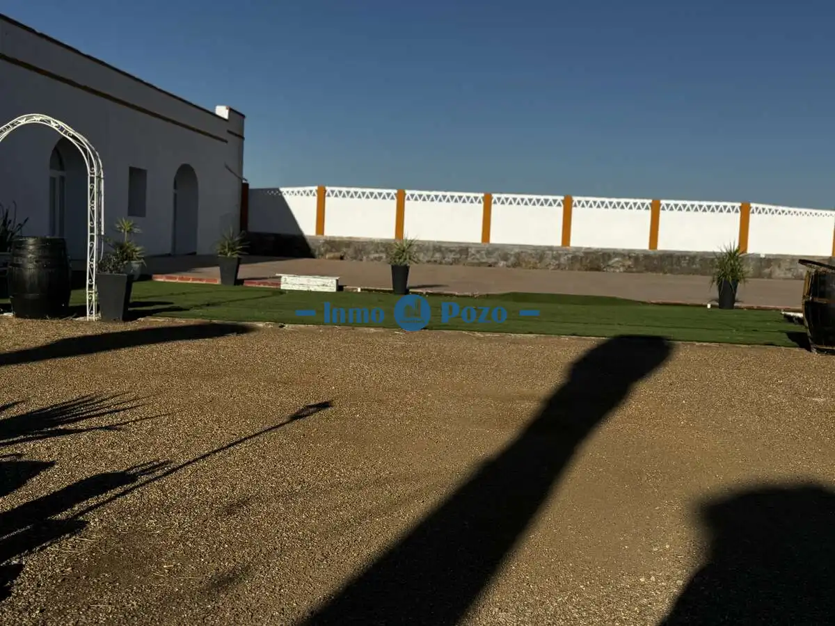 Casa rústica en venda a Almendralejo, imagen 3