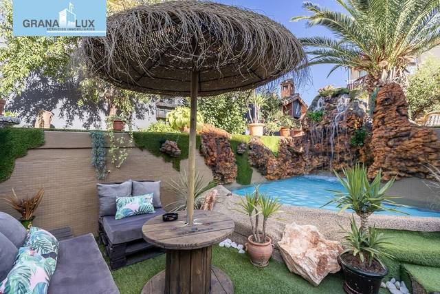 Casa-chalet en Venta en Iznalloz