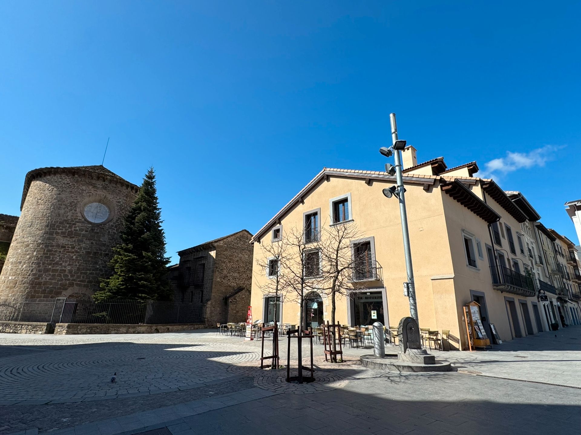 Exterior view of Flat for sale in Jaca  with Heating, Terrace and Storage room