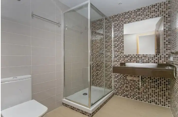 Bathroom of Flat for sale in Sant Pere de Ribes  with Air Conditioner, Heating and Terrace