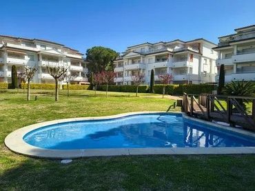 Mini appartamento con piscina in vendita a Platja de Pals
