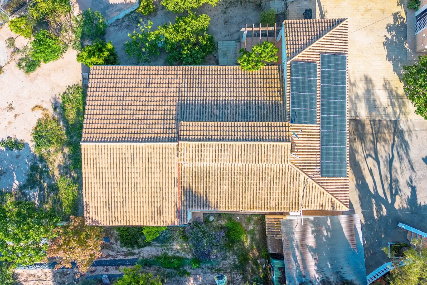 Außenansicht von Haus oder Chalet zum Verkauf in Alicante / Alacant mit Schwimmbad
