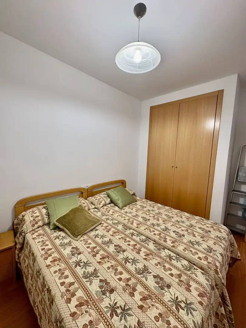 Dormitori de Casa o xalet en venda en Gerena amb Aire condicionat, Calefacció i Terrassa