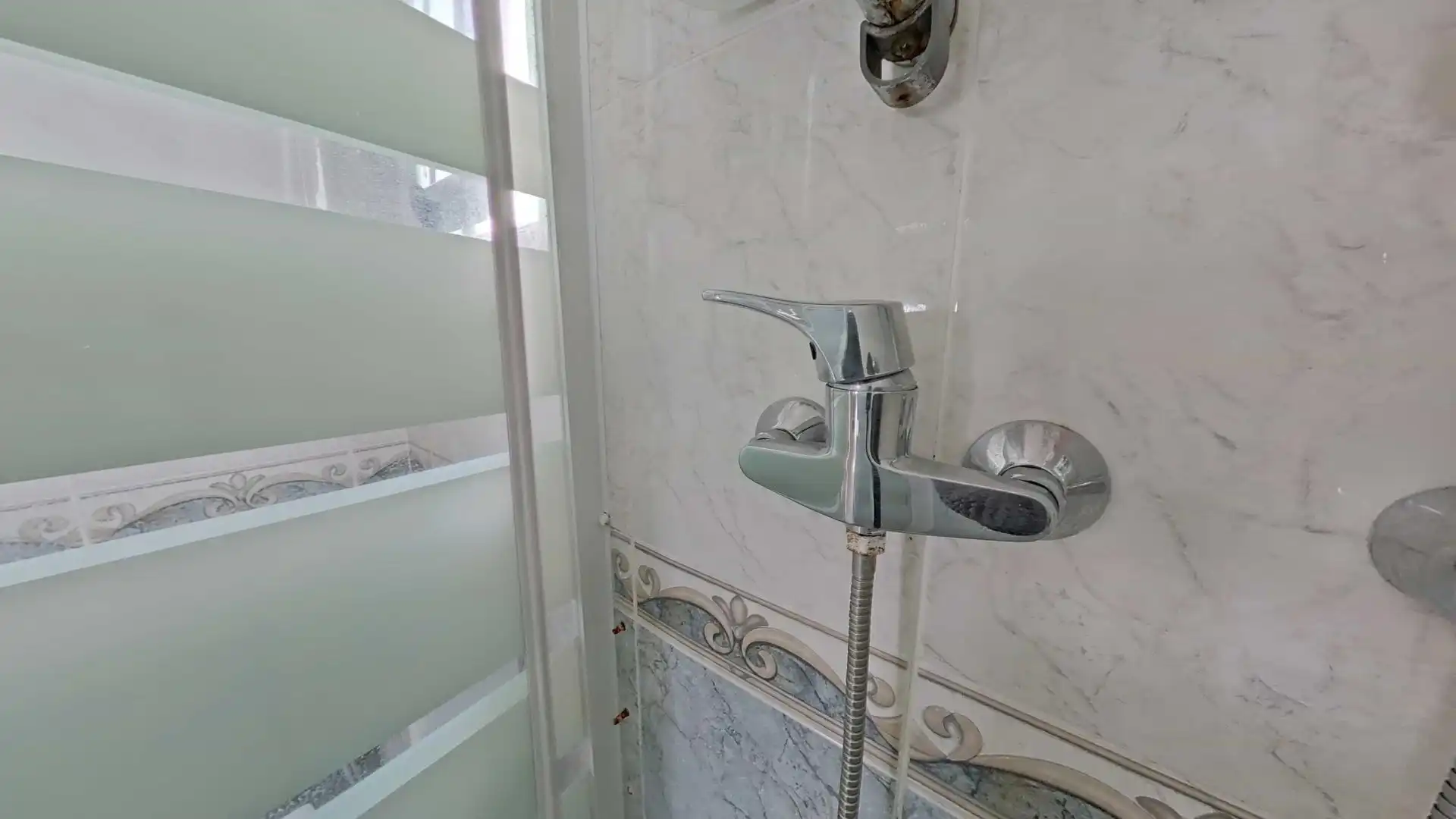 Bany de Pis en venda en Barcelona amb Balcó