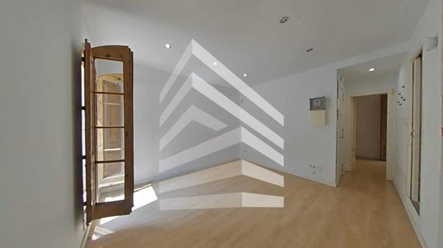 Piso en Venta en Carrer del Mar en La Barceloneta