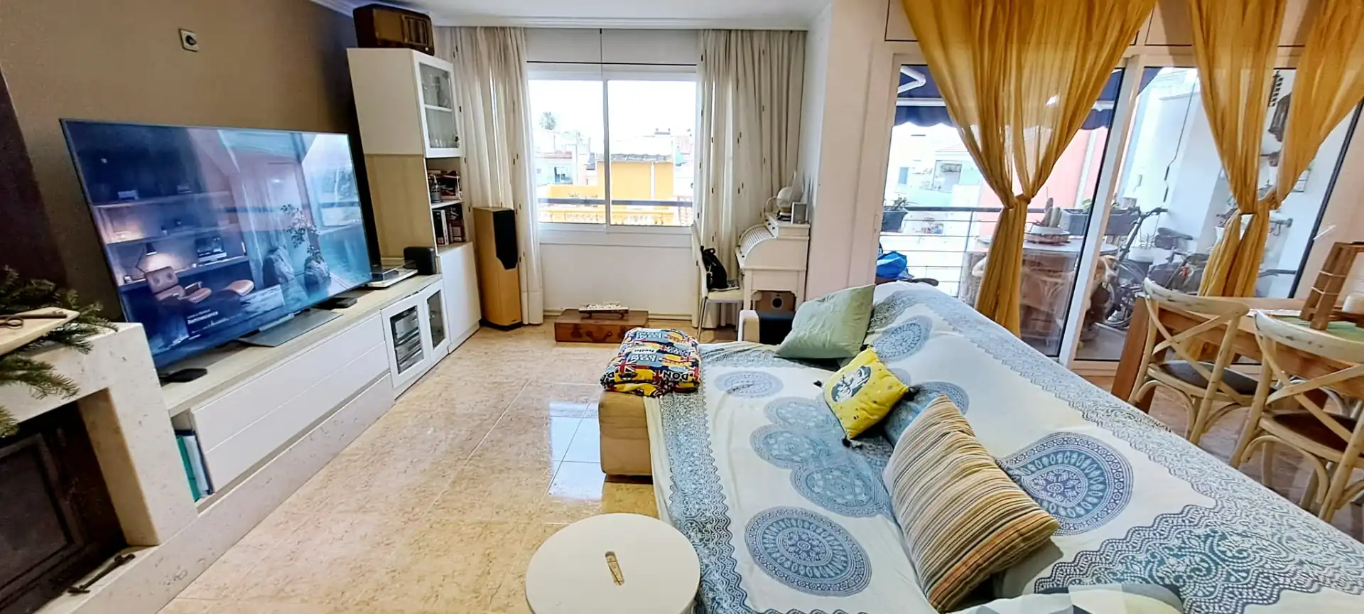 Sala de estar de Dúplex en venta en Malgrat de Mar con Aire acondicionado, Terraza y Amueblado