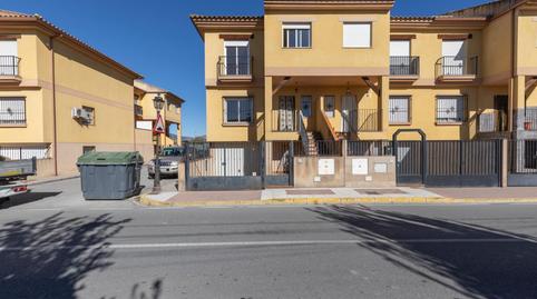 Foto 2 de Casa adosada en venda a Avenida Andalucia, Fuente Vaqueros, Granada