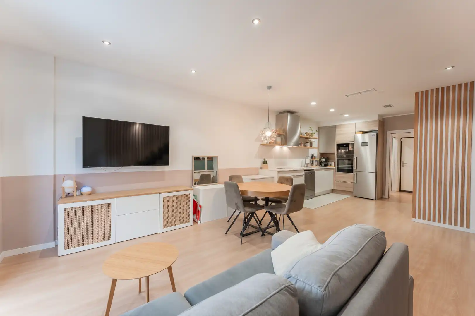 Sala de estar de Planta baja en venta en L'Ametlla del Vallès con Aire acondicionado, Calefacción y Jardín privado